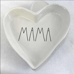 NWT Rae Dunn ceramic MAMA heart dish